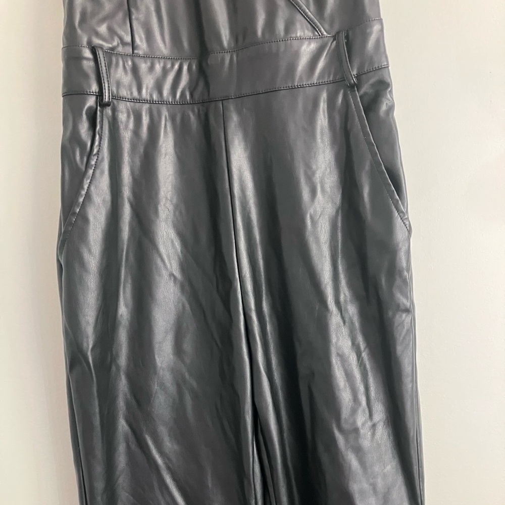 BLUE BLUSH Black Faux Leather Halter Flare Leg Jumpsuit Size S - Picture 4 of 14